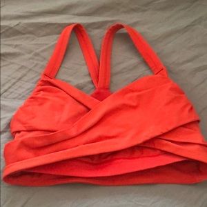Lulu bra grapefruit colored!!